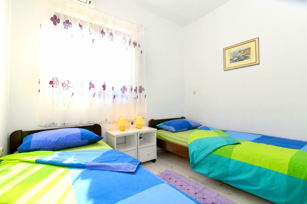 Вилла Nadia'S House Pican Экстерьер фото
