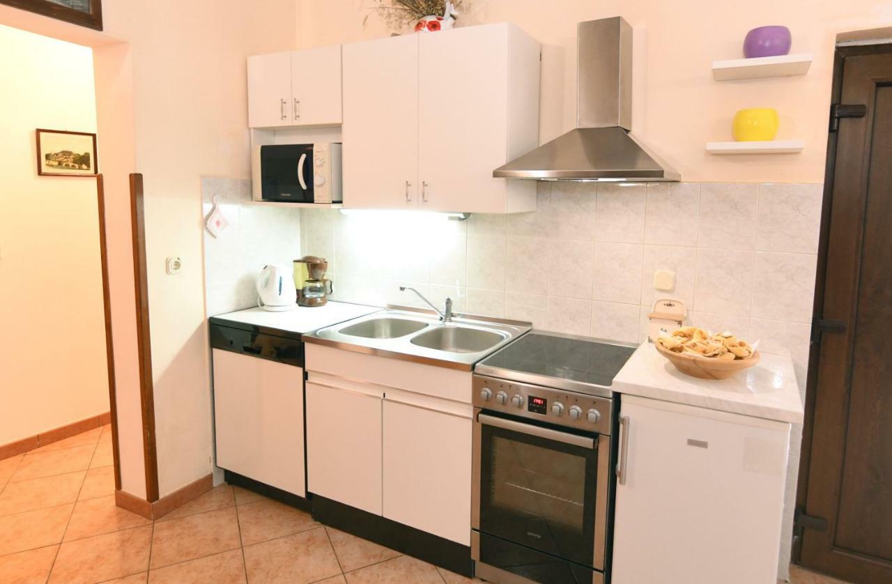 Вилла Nadia'S House Pican Экстерьер фото